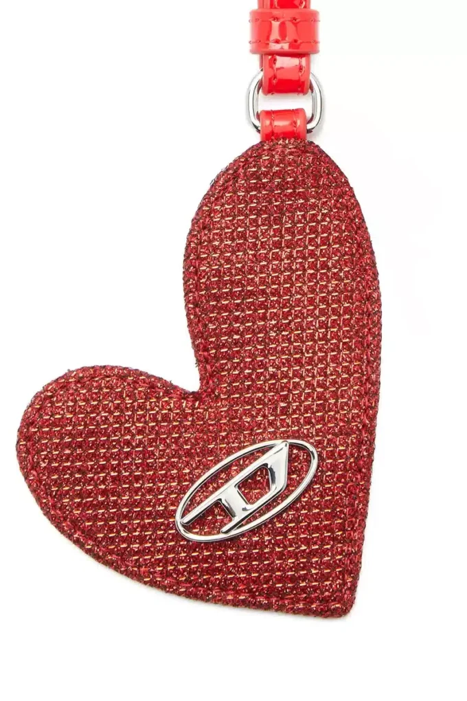 play mirror Heart charm with logo in metal play mirror Heart charm with logo in metal