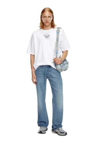 regular jeans 1985 larkee 09h30 Find nearest store regular jeans 1985 larkee 09h30 Find nearest store