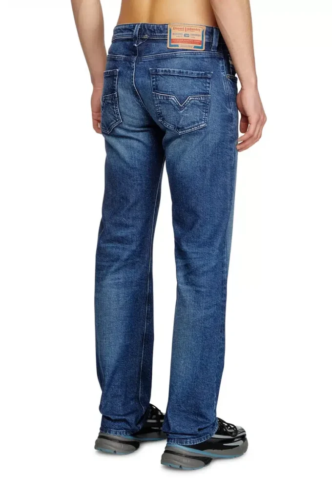 regular jeans 1985 larkee 09l51 Find nearest store regular jeans 1985 larkee 09l51 Find nearest store