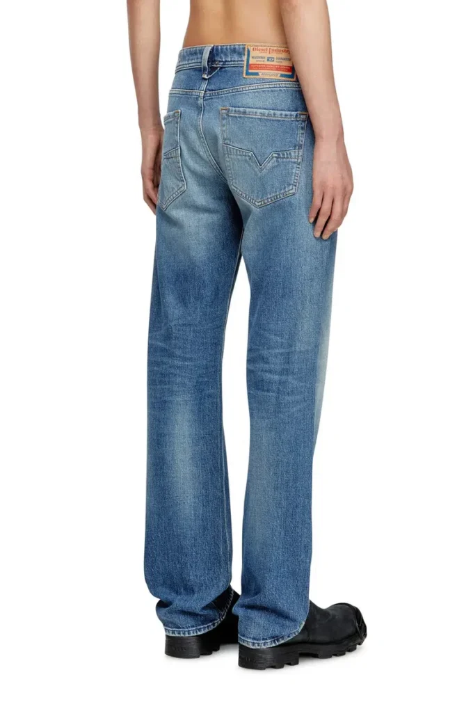 regular jeans 1985 larkee 09m12 Find nearest store