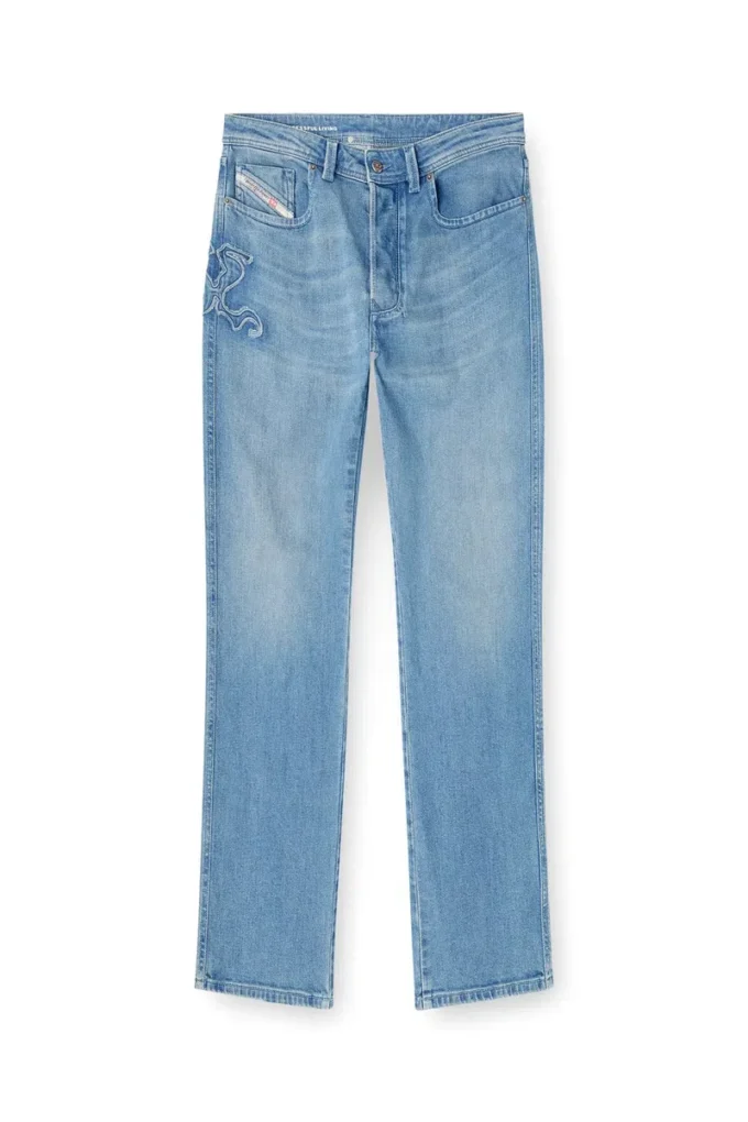 regular jeans 1985 larkee 09q18 Find nearest store regular jeans 1985 larkee 09q18 Find nearest store