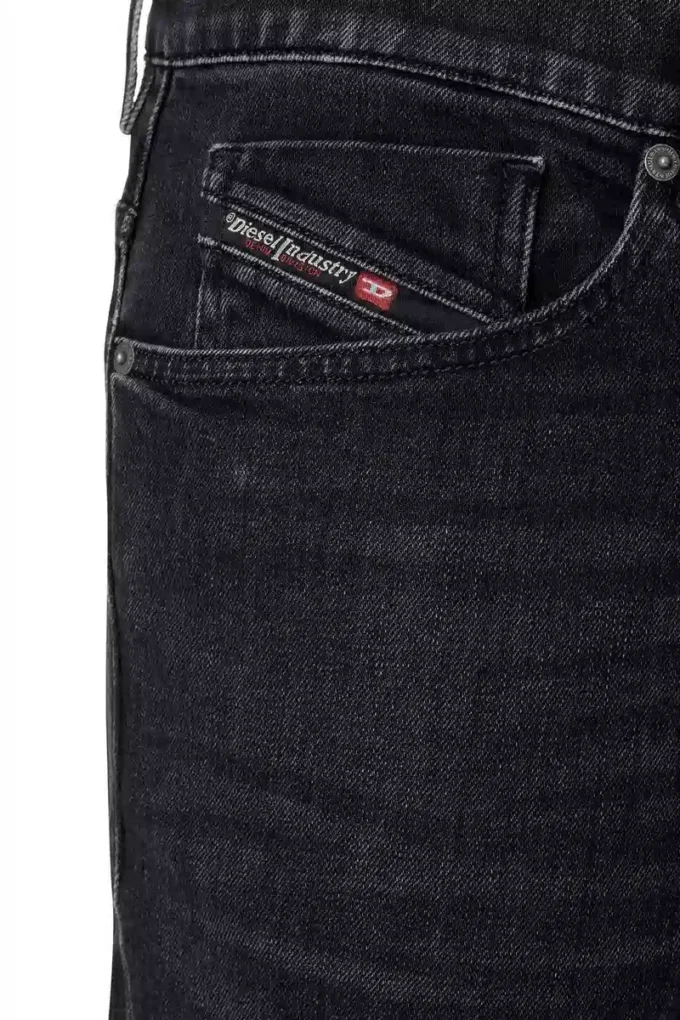 regular jeans 2005 d-fining 09b83 Find nearest store regular jeans 2005 d-fining 09b83 Find nearest store