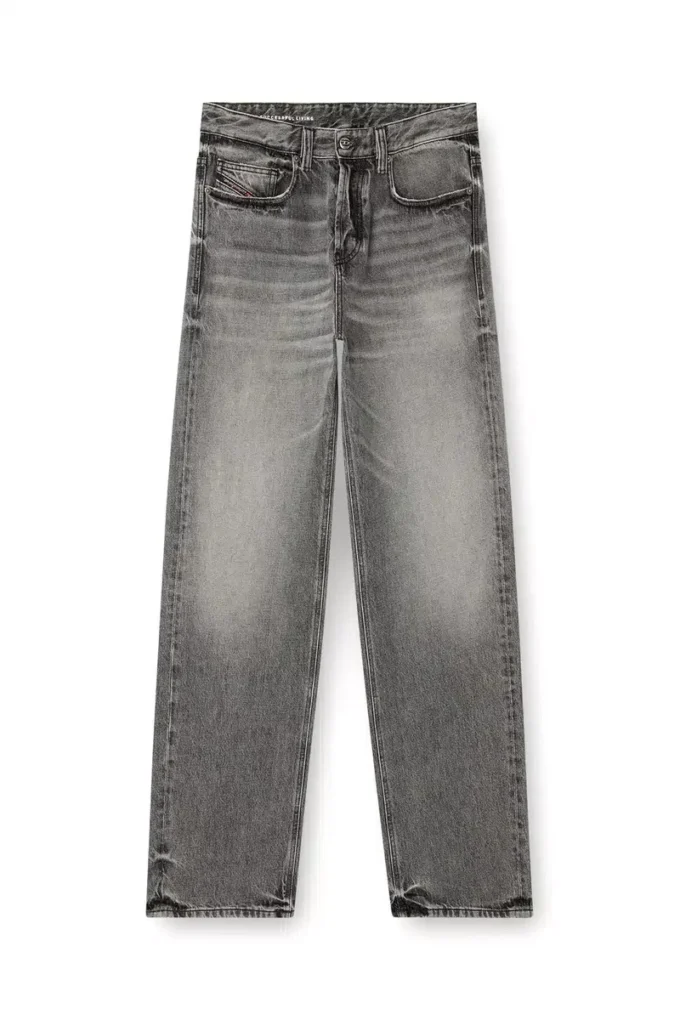 relaxed jeans 2001 d-macro 007aw Find nearest store relaxed jeans 2001 d-macro 007aw Find nearest store