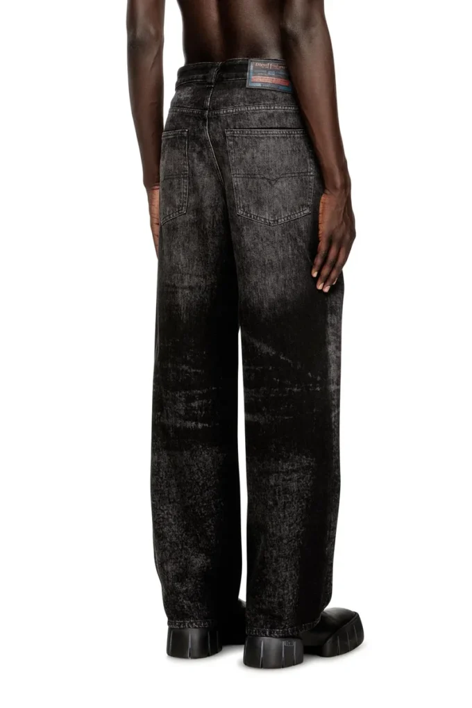 relaxed jeans 2001 d-macro 007db Find nearest store