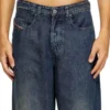 relaxed jeans 2001 d-macro 068td Find nearest store relaxed jeans 2001 d-macro 068td Find nearest store