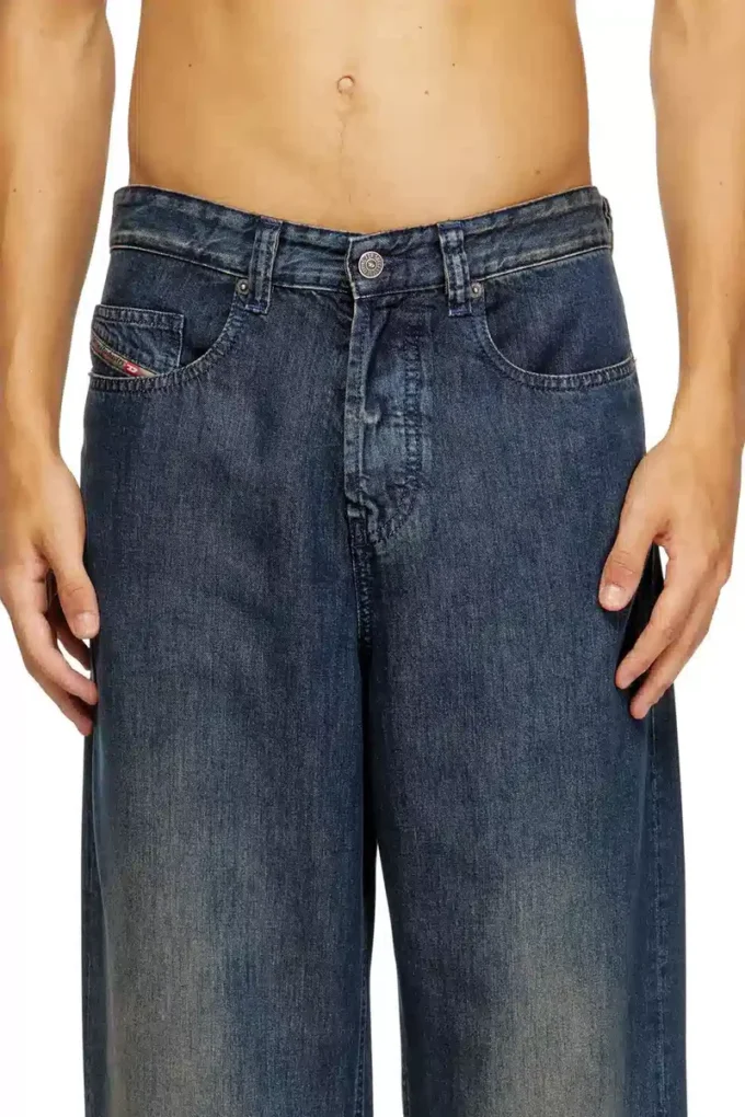 relaxed jeans 2001 d-macro 068td Find nearest store relaxed jeans 2001 d-macro 068td Find nearest store
