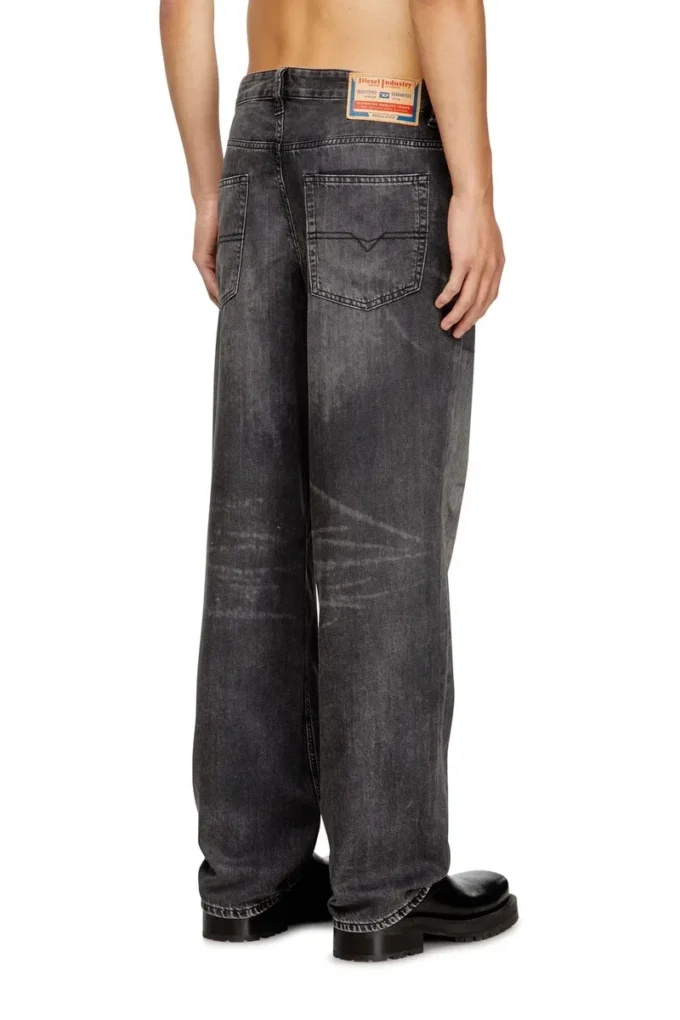 relaxed jeans 2001 d-macro 0cebc Find nearest store relaxed jeans 2001 d-macro 0cebc Find nearest store