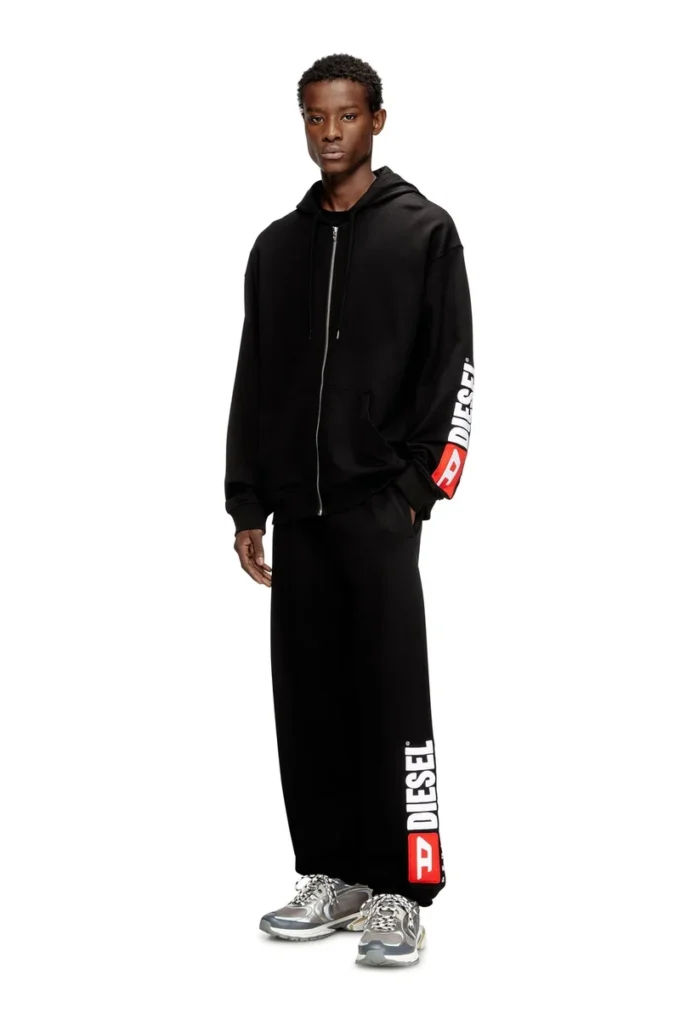 s-boxt-zip-hood-div Hoodie with logo patch embroidery s-boxt-zip-hood-div Hoodie with logo patch embroidery