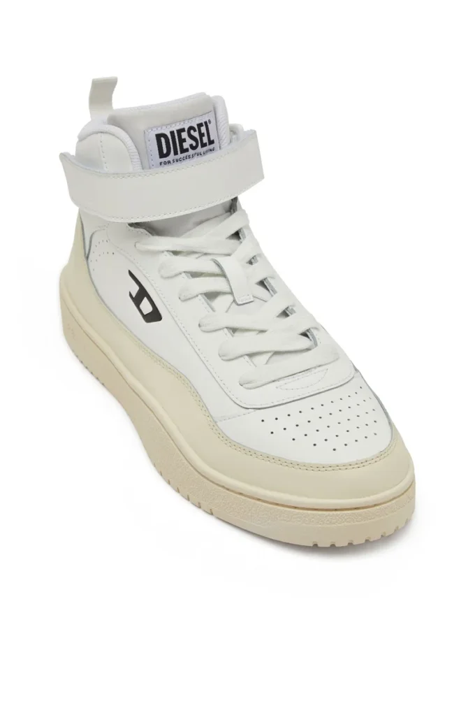 s-tracker-d mid Find nearest store