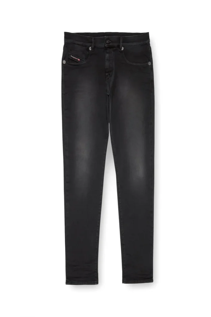 slim 2060 d-strukt joggjeans&reg; 0670m Find nearest store