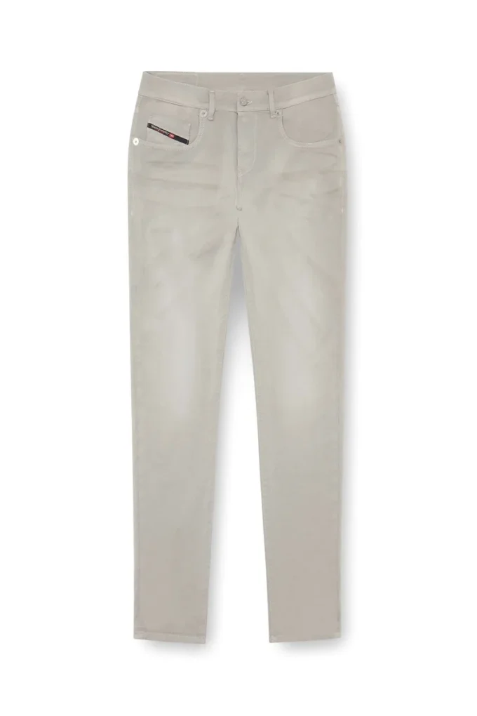 slim 2060 d-strukt joggjeans&reg; 0670m Find nearest store