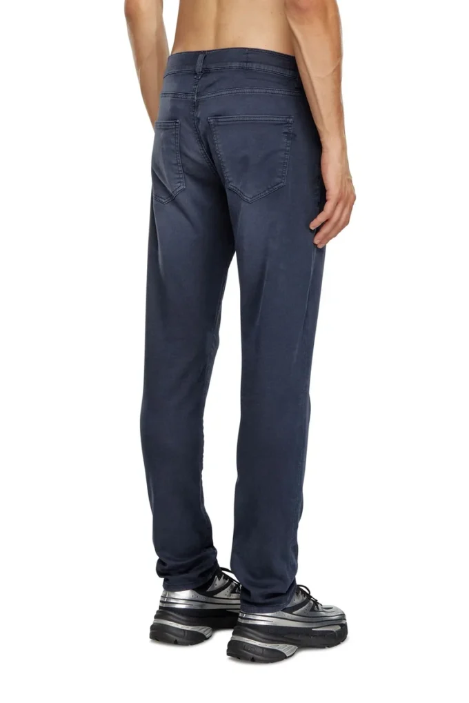 slim 2060 d-strukt joggjeans® 0670m Find nearest store slim 2060 d-strukt joggjeans® 0670m Find nearest store