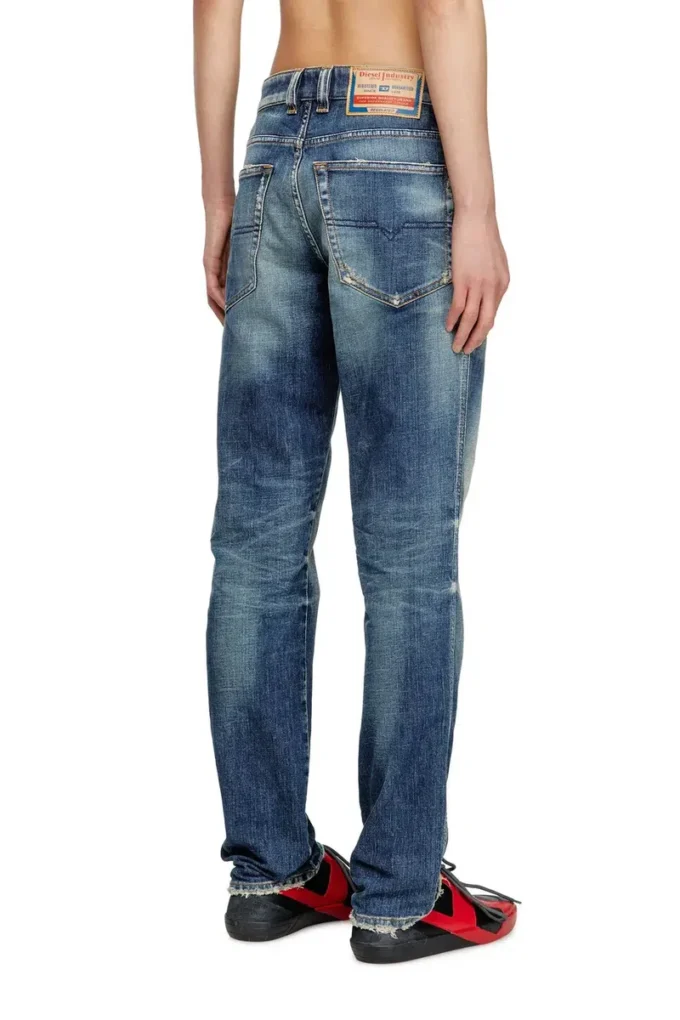 slim jeans 1993 d-vyl 09m55 Find nearest store