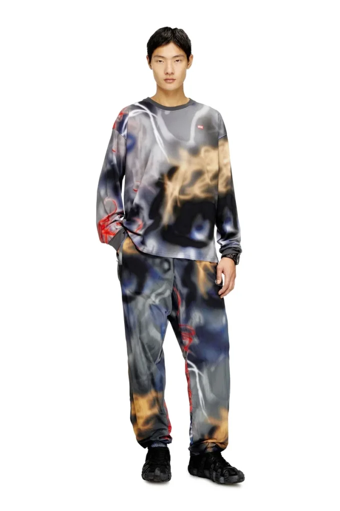 t-boxt-ls-v4 Long-sleeve graffiti-print T-shirt t-boxt-ls-v4 Long-sleeve graffiti-print T-shirt