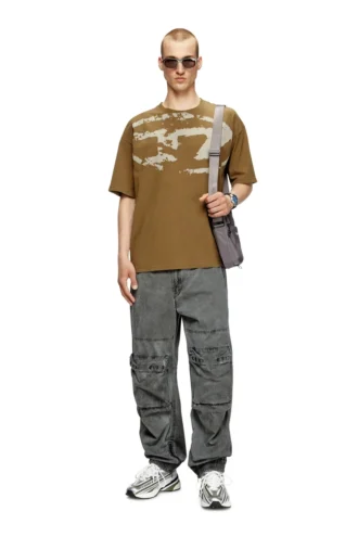 t-boxt-n14 T-shirt with distressed flocked logo