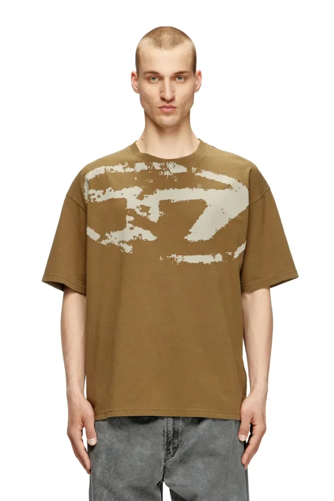 t-boxt-n14 T-shirt with distressed flocked logo t-boxt-n14 T-shirt with distressed flocked logo