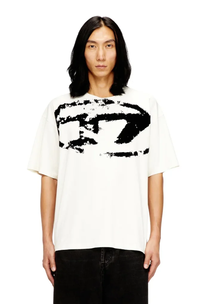 t-boxt-n14 T-shirt with distressed flocked logo t-boxt-n14 T-shirt with distressed flocked logo