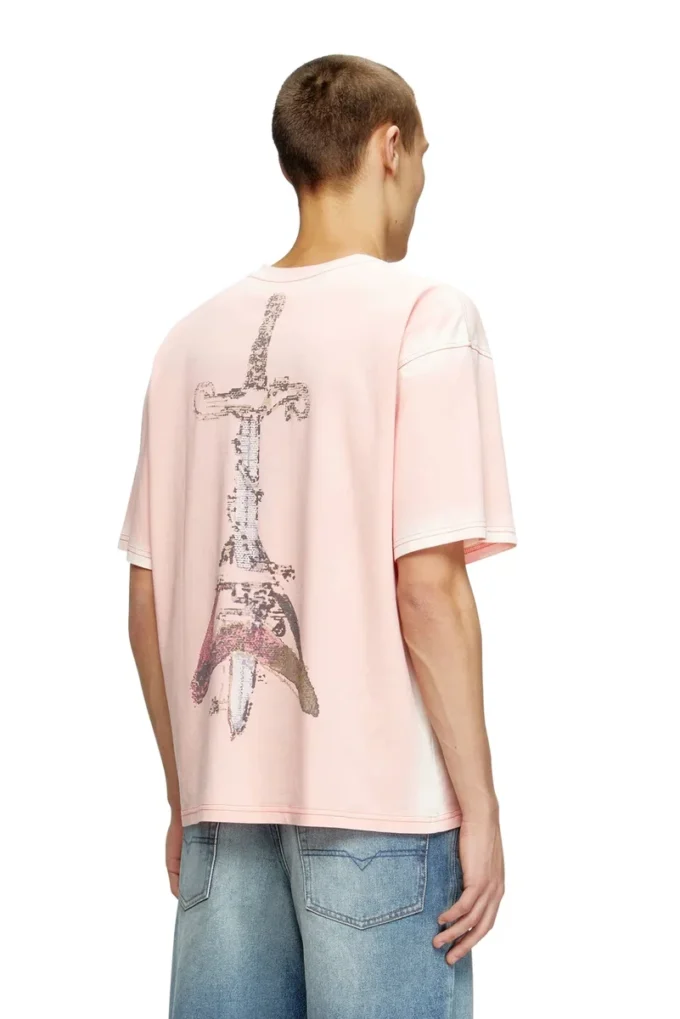 t-boxt-t10 T-shirt with sword print t-boxt-t10 T-shirt with sword print