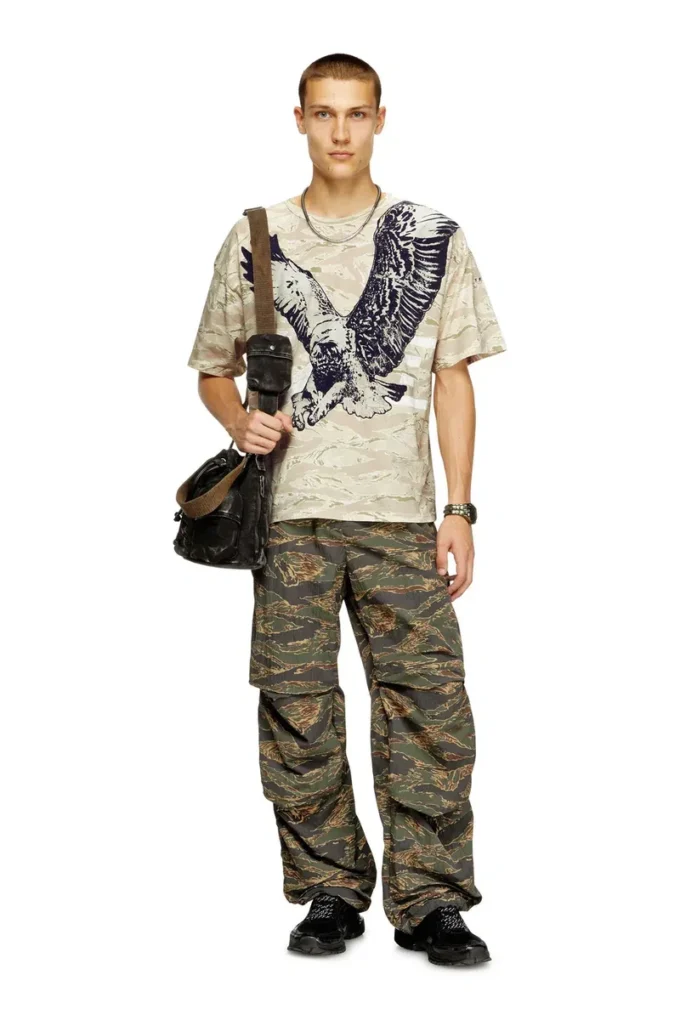 t-boxt-t14 Camo T-shirt with eagle print t-boxt-t14 Camo T-shirt with eagle print