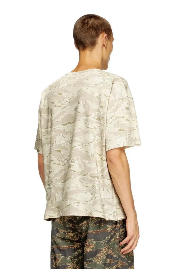 t-boxt-t14 Camo T-shirt with eagle print t-boxt-t14 Camo T-shirt with eagle print