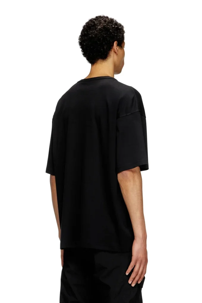 t-boxt-t6 T-shirt with red Oval D t-boxt-t6 T-shirt with red Oval D