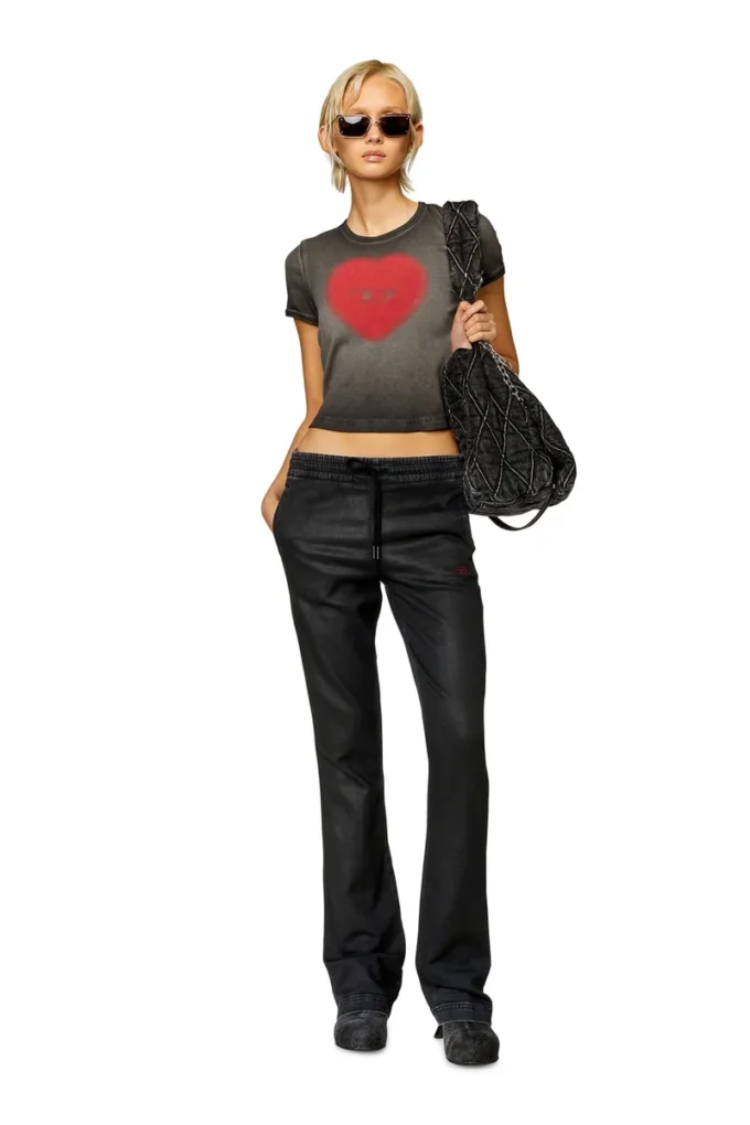 t-ele Ribbed T-shirt with watercolour heart D t-ele Ribbed T-shirt with watercolour heart D
