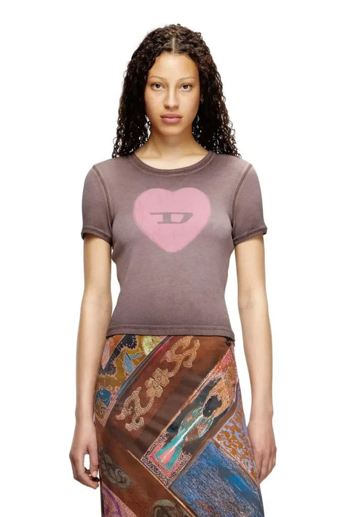t-ele Ribbed T-shirt with watercolour heart D t-ele Ribbed T-shirt with watercolour heart D