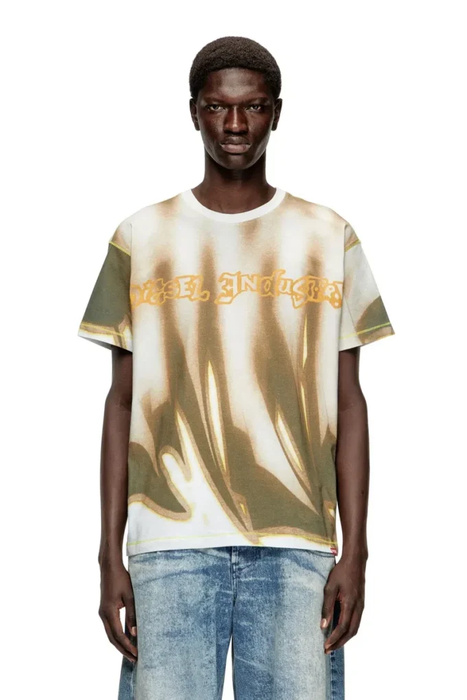 t-norm-show T-shirt with graffiti print t-norm-show T-shirt with graffiti print