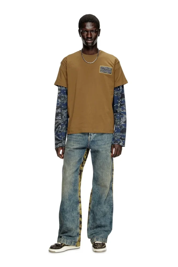 t-norm-t3 T-shirt with camo logo patch t-norm-t3 T-shirt with camo logo patch