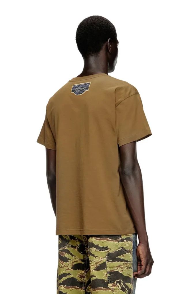 t-norm-t3 T-shirt with camo logo patch t-norm-t3 T-shirt with camo logo patch