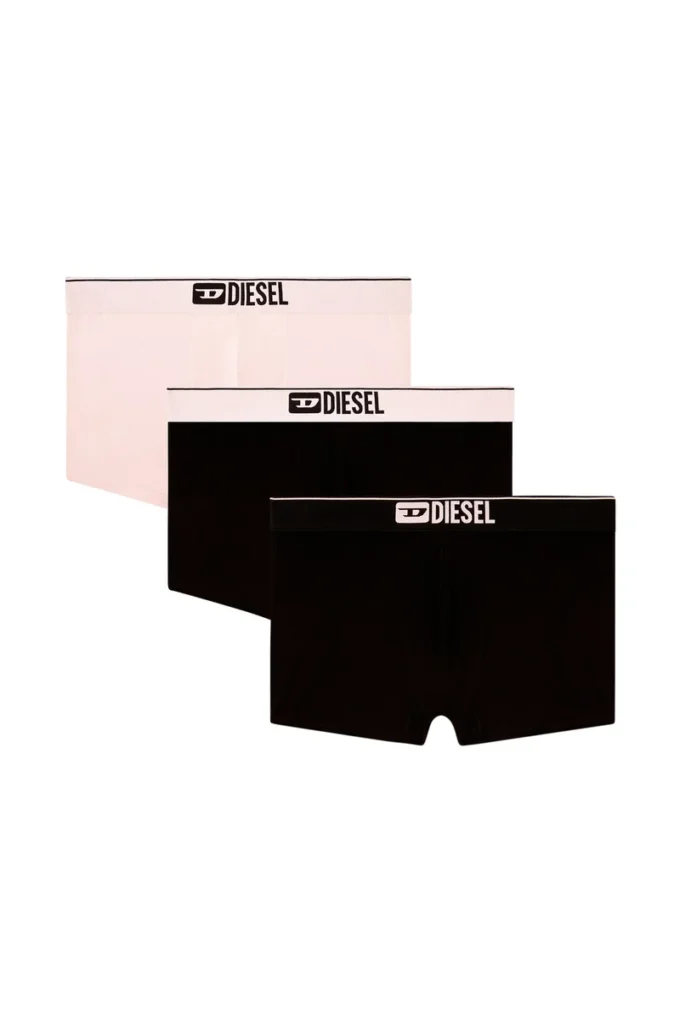 umbx-damienthreepack Three-pack of plain boxer