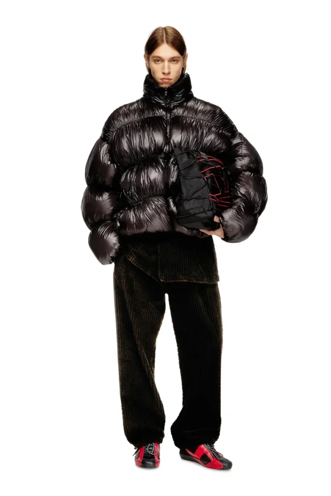 w-choco Hooded down jacket with bubble effect w-choco Hooded down jacket with bubble effect