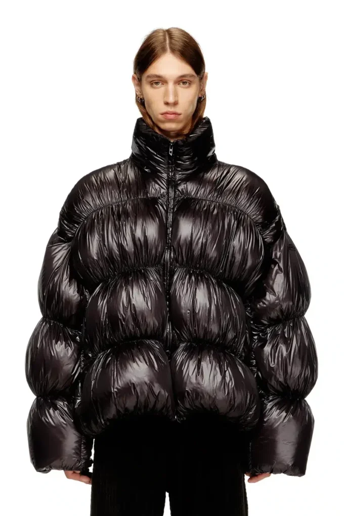 w-choco Hooded down jacket with bubble effect w-choco Hooded down jacket with bubble effect