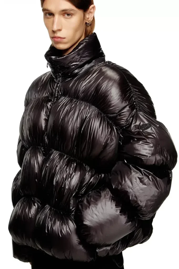 w-choco Hooded down jacket with bubble effect w-choco Hooded down jacket with bubble effect