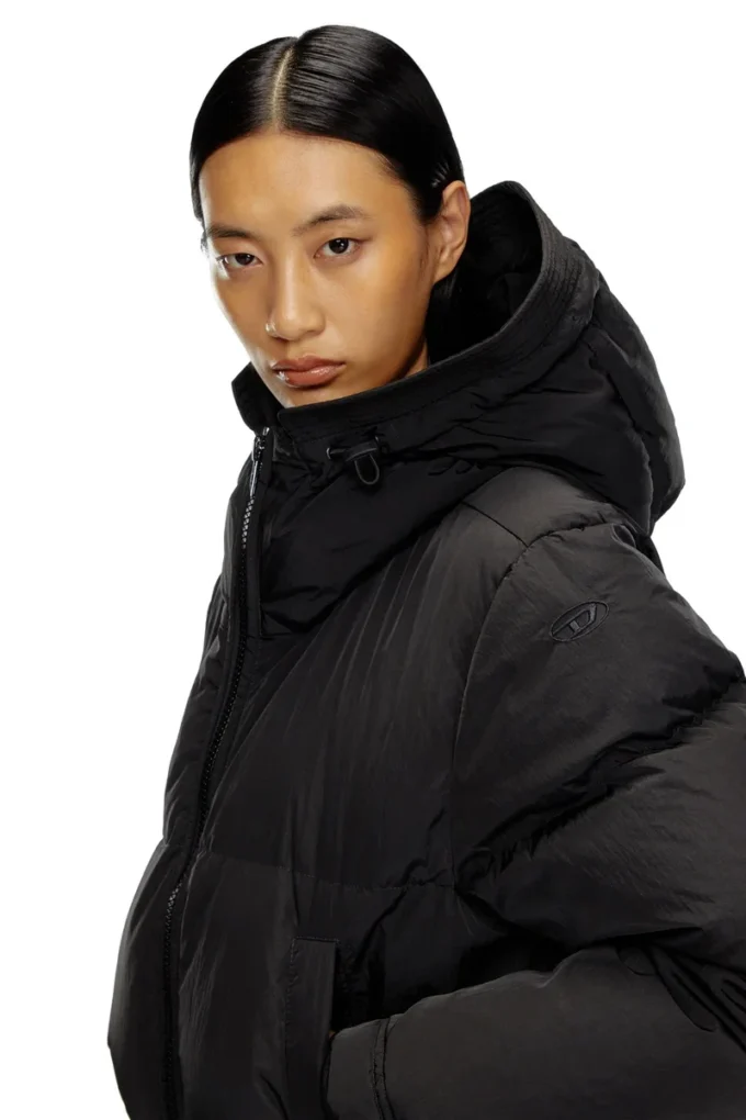 w-peyt-short-new-p1 Hooded down jacket in crinkled nylon w-peyt-short-new-p1 Hooded down jacket in crinkled nylon